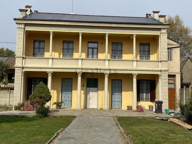 Casa in vendita a Breme, Lombardia