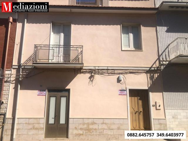 Casa in vendita a Apricena, Foggia