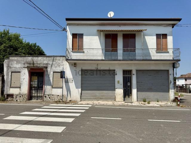 Casa in vendita a Oppioli, Legnago