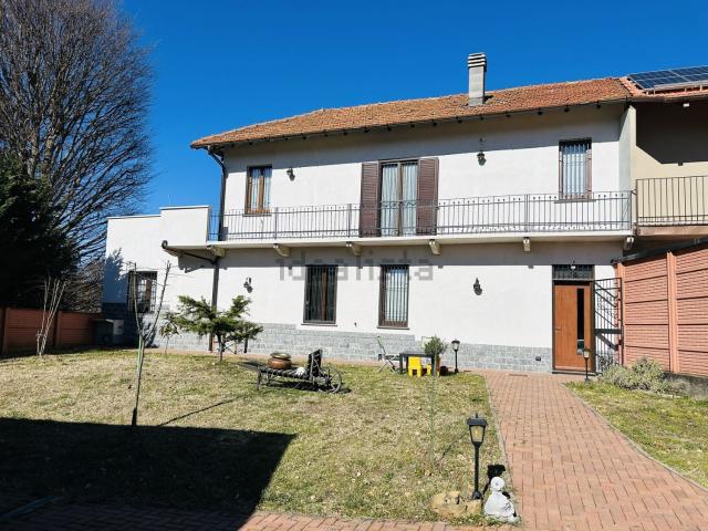 Casa in vendita a Mornago, Lombardia