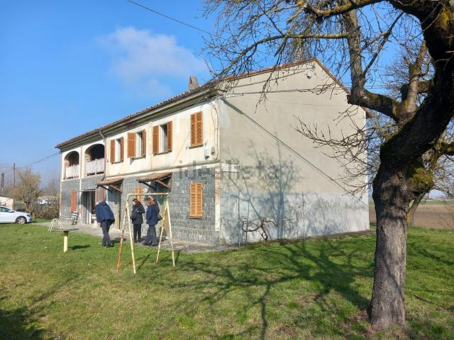Casa in vendita a Piemonte, Alessandria