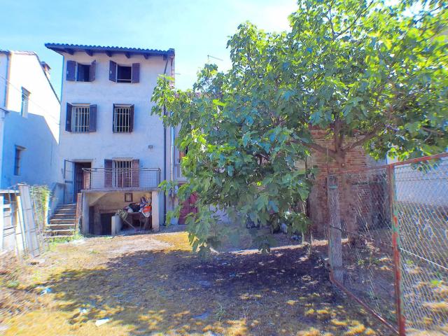 Casa in vendita a Piemonte, Alessandria