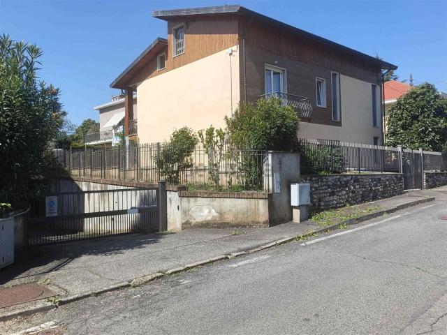 Casa in vendita a Roaschia, Piemonte