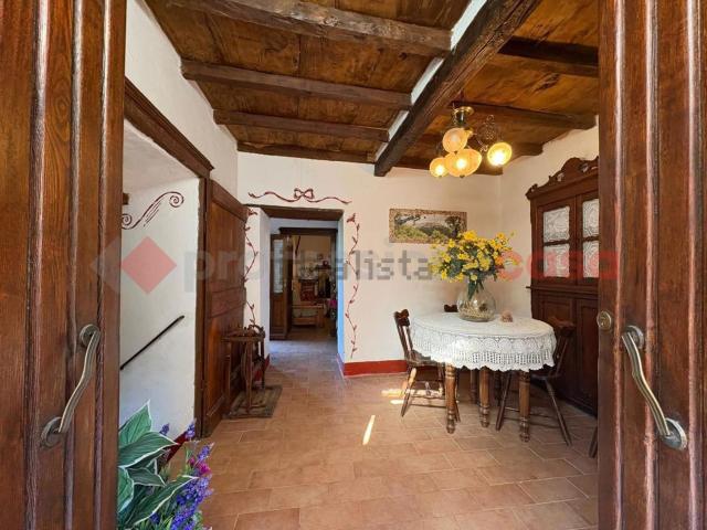 Casa in vendita a Unione Comuni Garfagnana, Gallicano