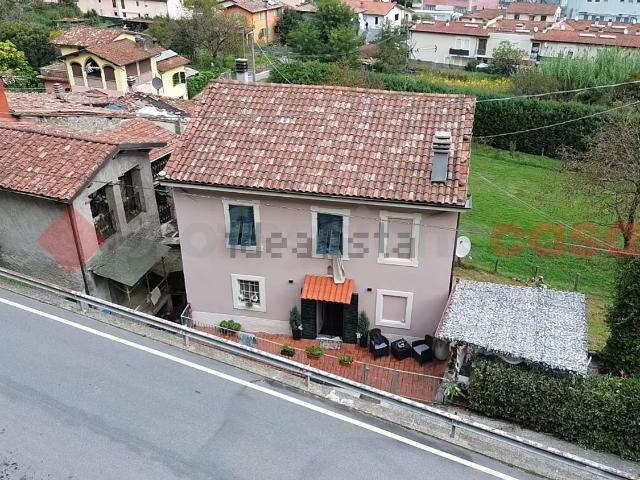 Casa in vendita a Bolognana, Gallicano