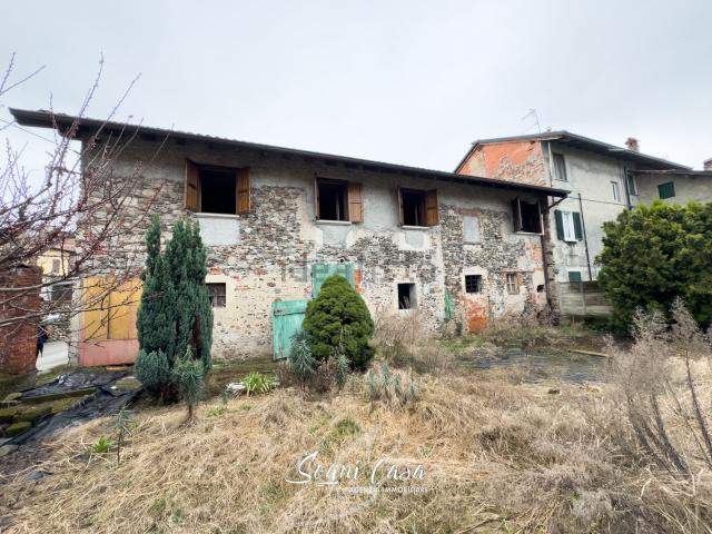 Casa in vendita a Fontaneto d'Agogna