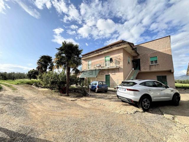 Casa in vendita a Montecorvino Pugliano, Campania