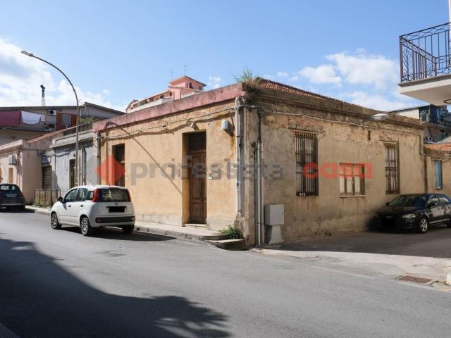 Casa in vendita a Pace Del Mela, Sicilia