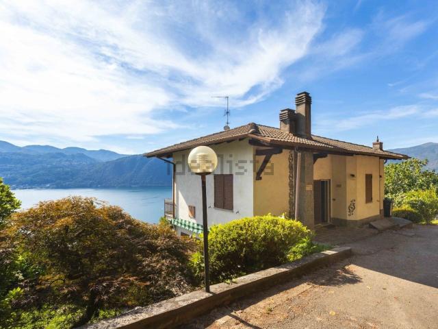 Casa in vendita a Carcegna, Miasino