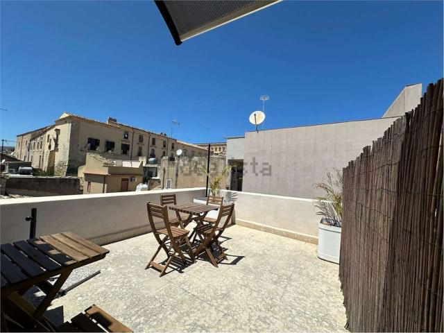 Casa in vendita a Noto, Sicilia