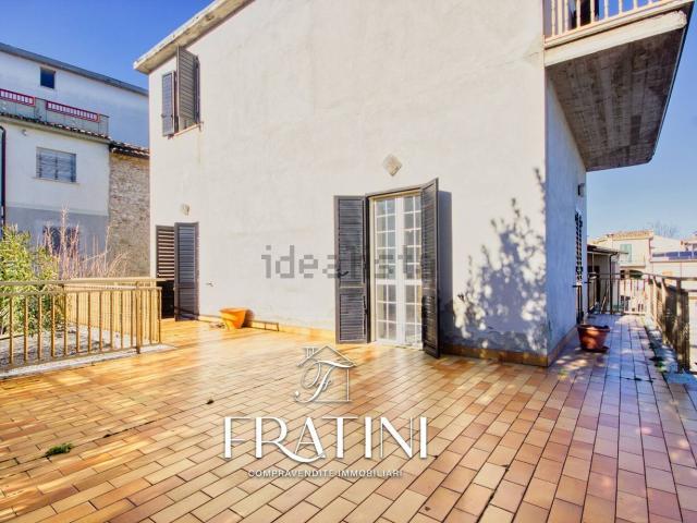 Casa in vendita a Unione dei Comuni della Val Vibrata, Civitella Del Tronto