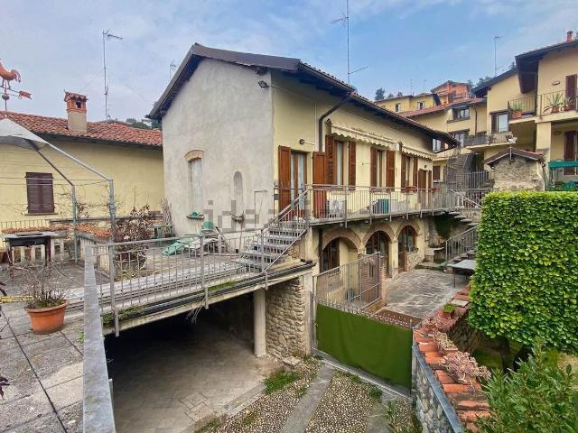 Casa in vendita a Cisano Bergamasco, Lombardia