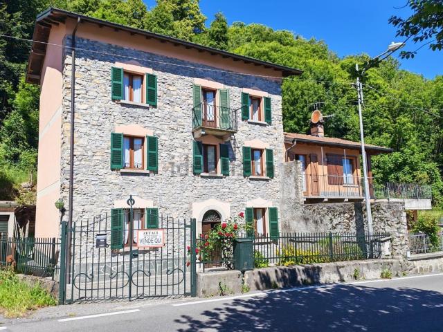 Casa in vendita a Alta Valle Intelvi, Pellio Intelvi