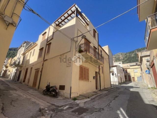 Casa in vendita a Castellammare Del Golfo, Sicilia