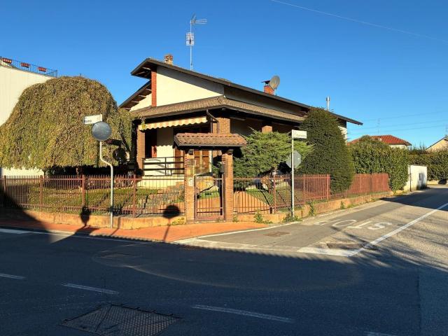 Casa in vendita a Piemonte, Novara