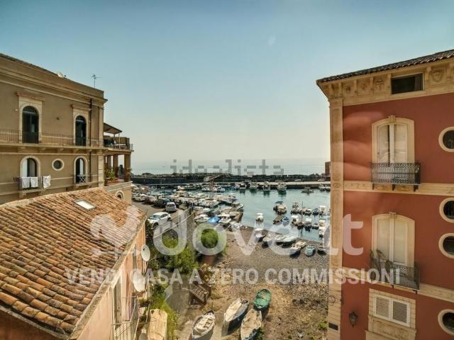 Casa in vendita a Acireale, Sicilia
