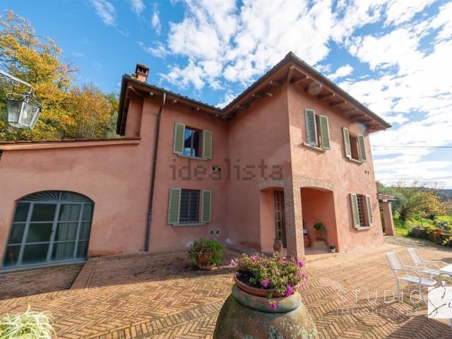 Casa in vendita a Pistoia, Toscana