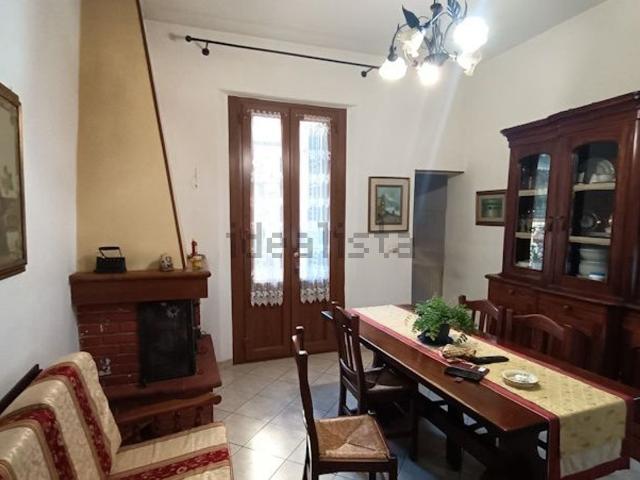 Casa in vendita a Prato, Toscana