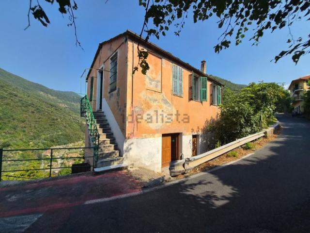 Casa in vendita a Montalto Ligure, Liguria