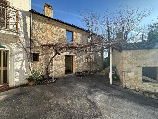 Casa in vendita a Civitella Casanova, Pescara
