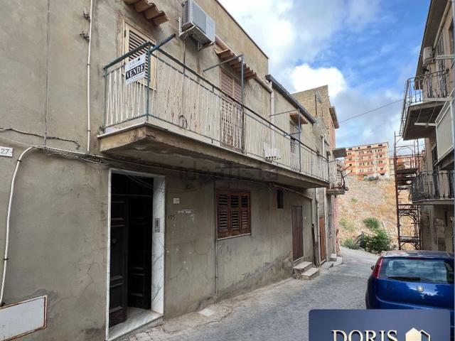 Casa in vendita a Palma Di Montechiaro, Sicilia