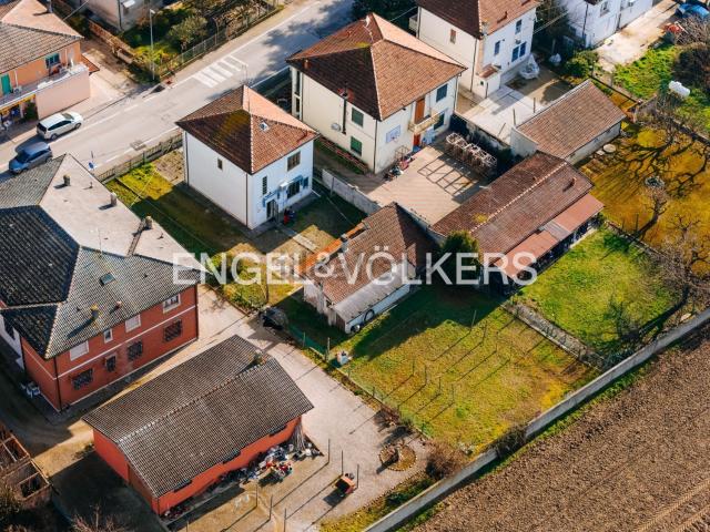 Casa in vendita a Ferrara, Reggio Emilia