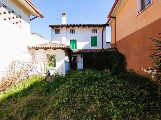 Casa in vendita a Carlino, Friuli-Venezia Giulia