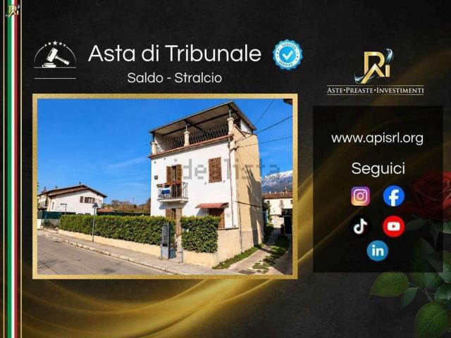 Casa in vendita a Sulmona, L'Aquila