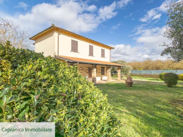 Casa in vendita a Capranica, Lazio