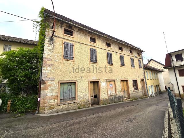 Casa in vendita a Tambre D'alpago, Veneto