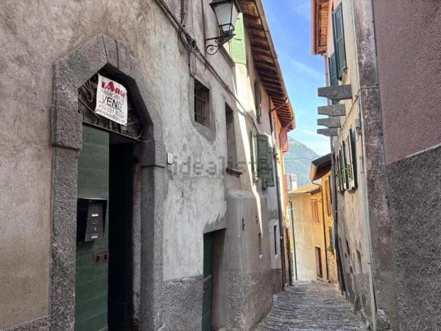 Casa in vendita a Riva, Faggeto Lario