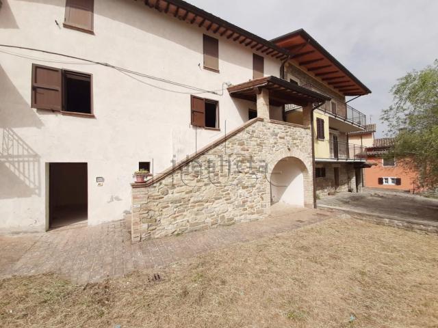 Casa in vendita a Pietralunga, Umbria