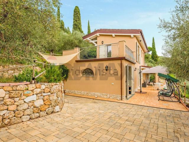 Casa in vendita a Santa Lucia, Camaiore