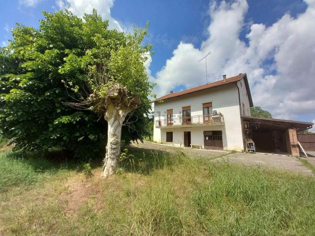 Casa in vendita a Piemonte, Asti