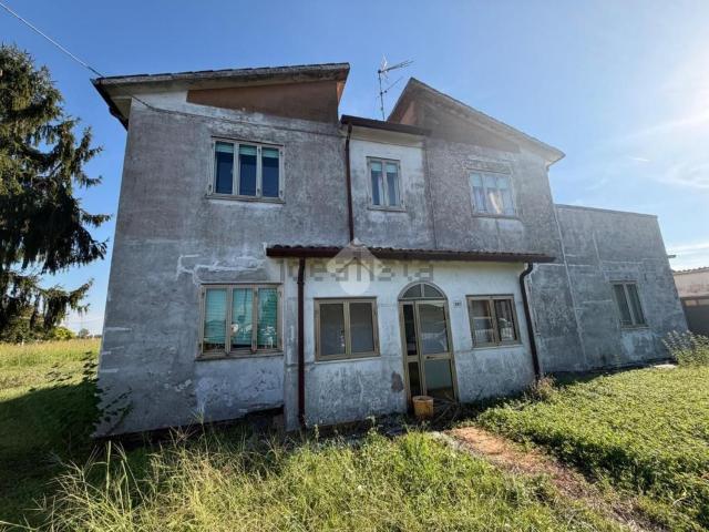 Casa in vendita a Villadose, Rovigo