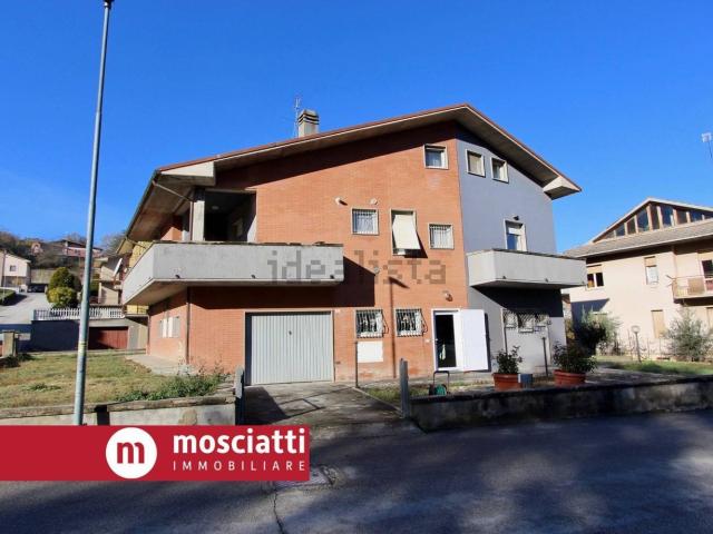 Casa in vendita a Marche, Macerata