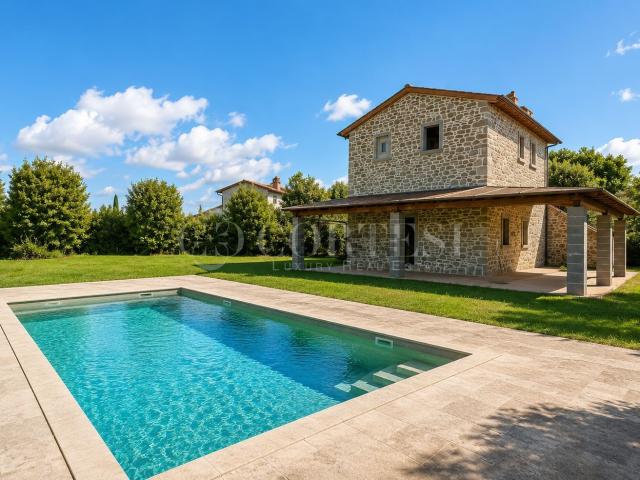 Casa in vendita a Cortona, Toscana