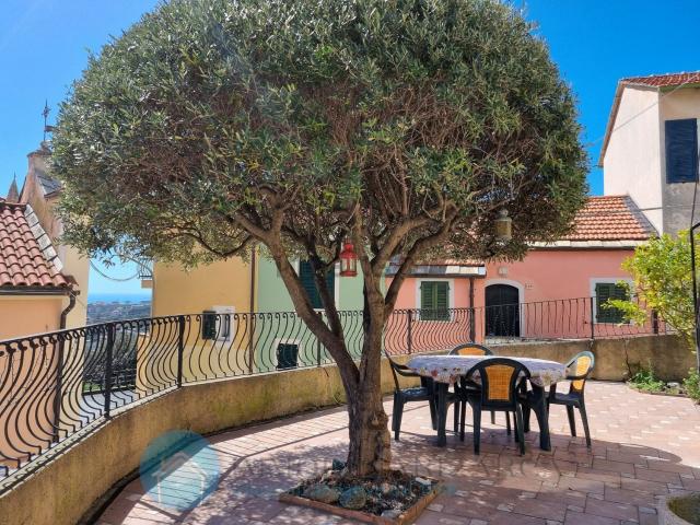 Casa in vendita a Pozzuolo Alto, Celle Ligure