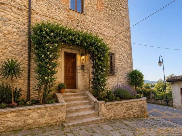 Casa in vendita a Merate, Lombardia
