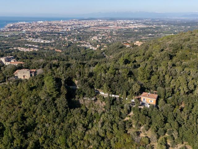 Casa in vendita a Montenero Alto, Livorno
