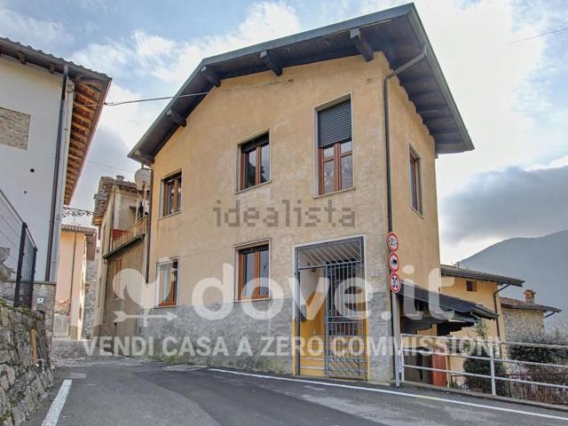 Casa in vendita a Colognola, Casazza