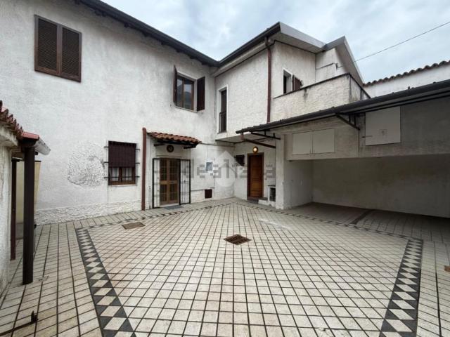 Casa in vendita a Baracche, Trezzo Sull'adda