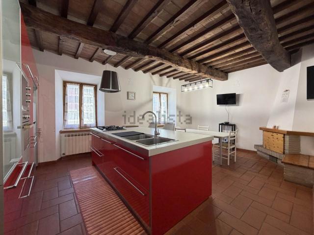 Casa in vendita a Marche, Macerata
