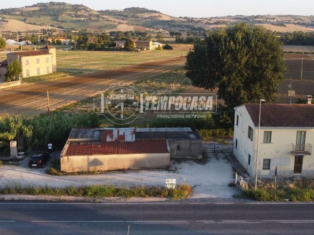 Casa in vendita a Contrada San Pietro, Recanati
