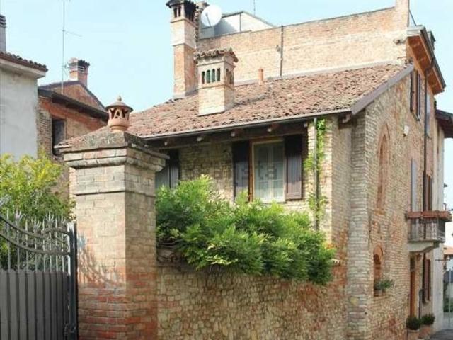 Casa in vendita a Piemonte, Alessandria