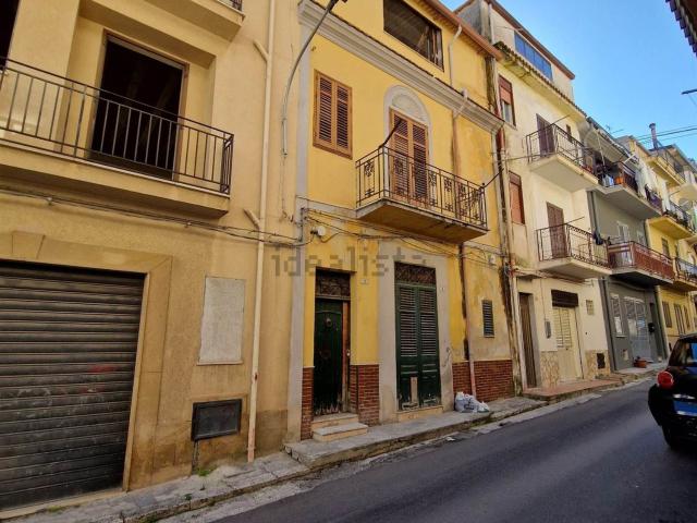 Casa in vendita a Partinico, Sicilia