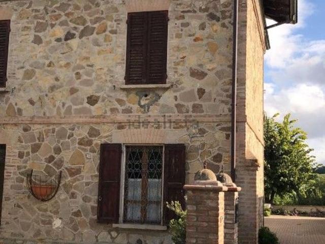 Casa in vendita a Val d’Enza, Re