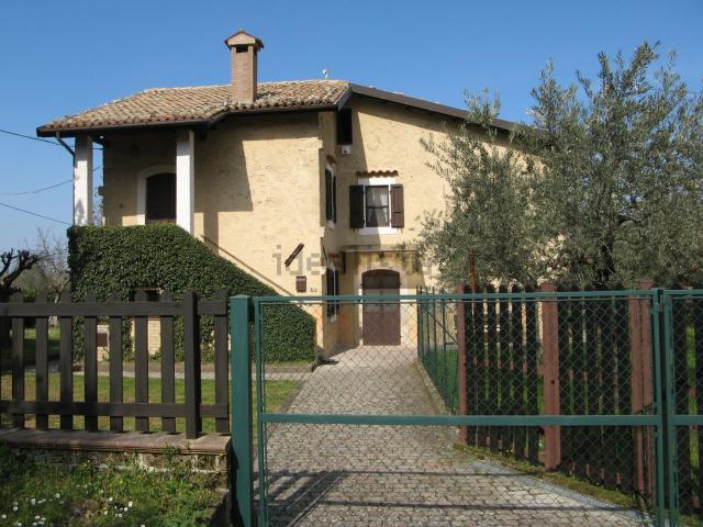 Casa in vendita a Tocco Casauria, Abruzzo