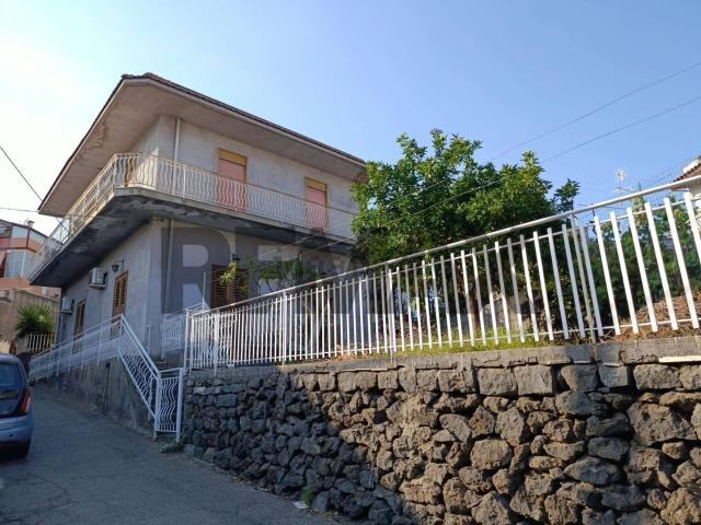 Casa in vendita a Guardia, Acireale