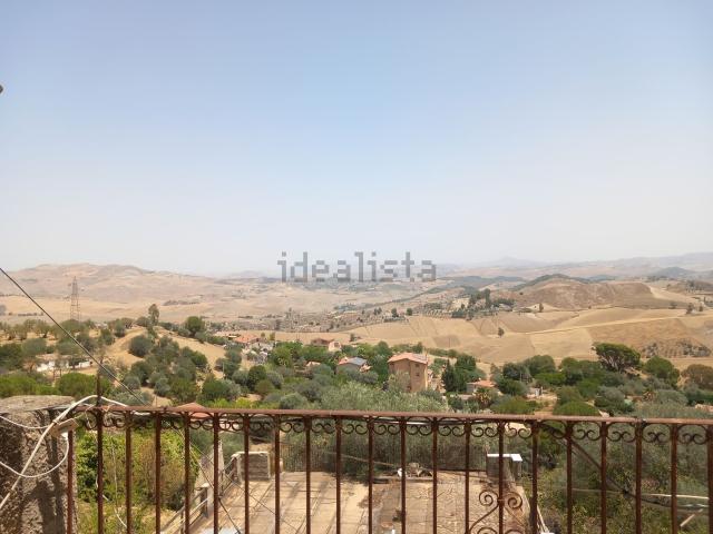 Casa in vendita a Quartiere Provvidenza, Caltanissetta